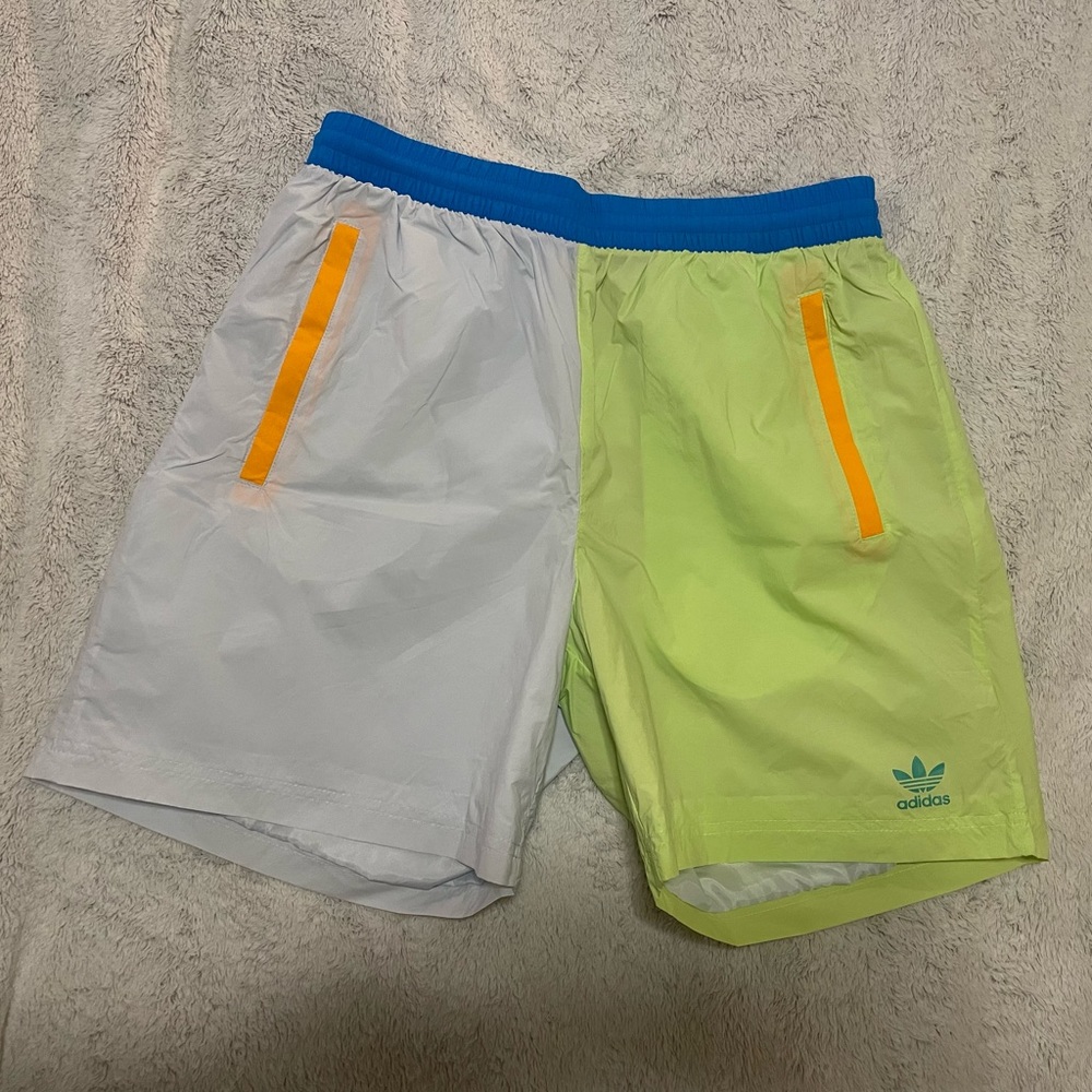 Brand new Adidas originals blocked woven shorts - Picture 1 of 5